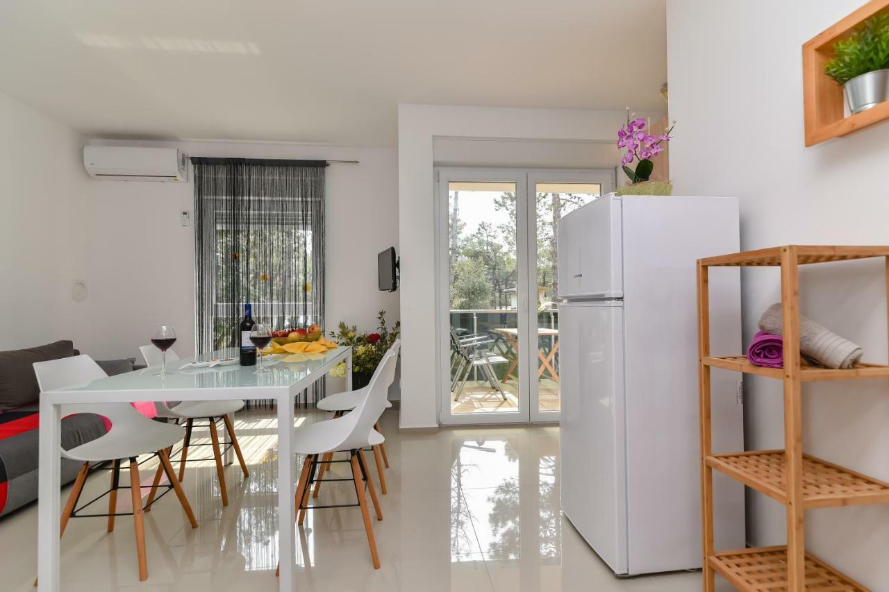 Denis Apartment Вир Екстер'єр фото
