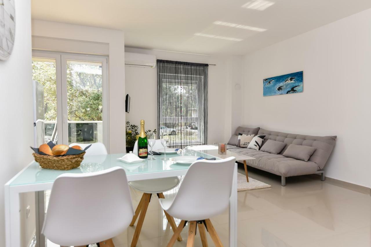 Denis Apartment Вир Екстер'єр фото