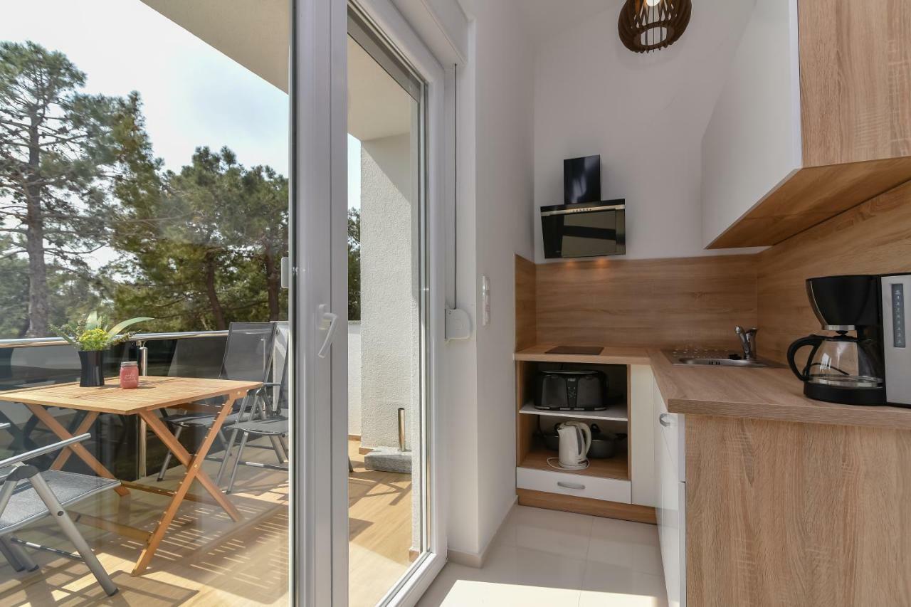 Denis Apartment Вир Екстер'єр фото