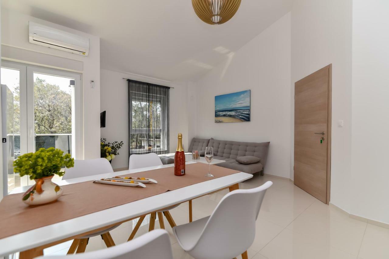 Denis Apartment Вир Екстер'єр фото