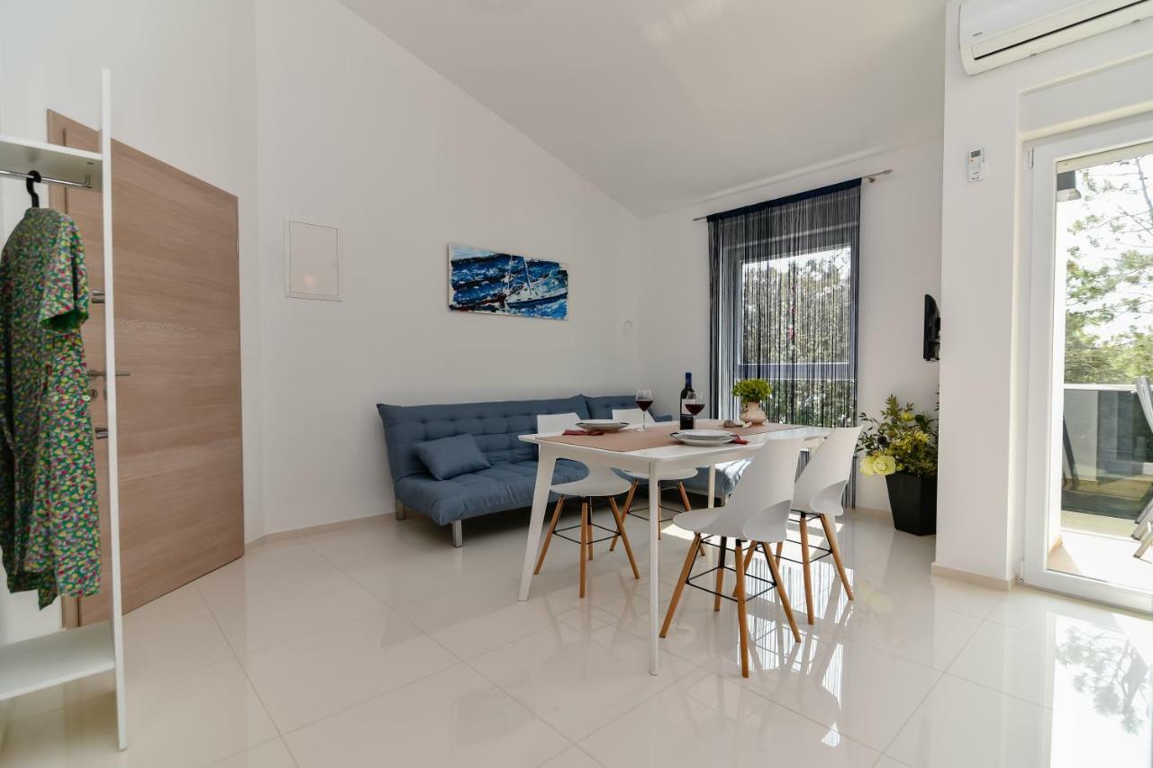 Denis Apartment Вир Екстер'єр фото