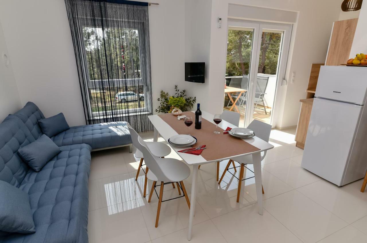 Denis Apartment Вир Екстер'єр фото